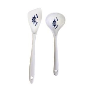 Vintage Melamine Water Lily Spatula 4409 and Ladle White Blue Floral
